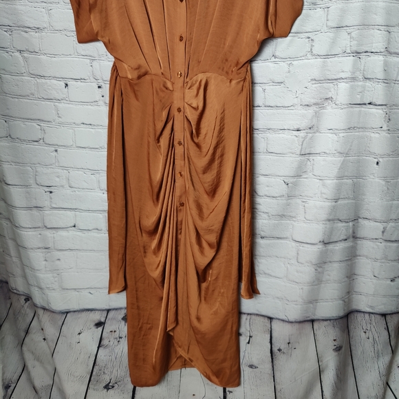 Steve Madden Tori Gathered Dress In Mocha Bisque Size 4 NWT - Picture 5 of 8